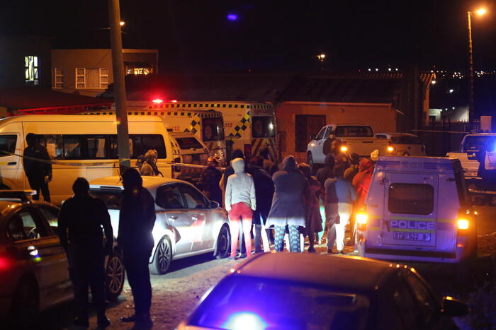 Sudafrica: scontro tra autobus e furgone blindato,20 morti - Globo Diroma
